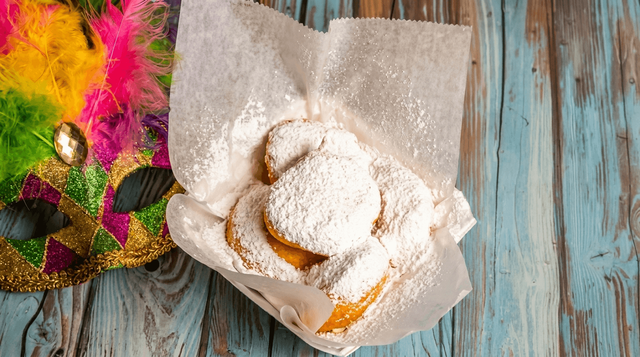 Beignets.